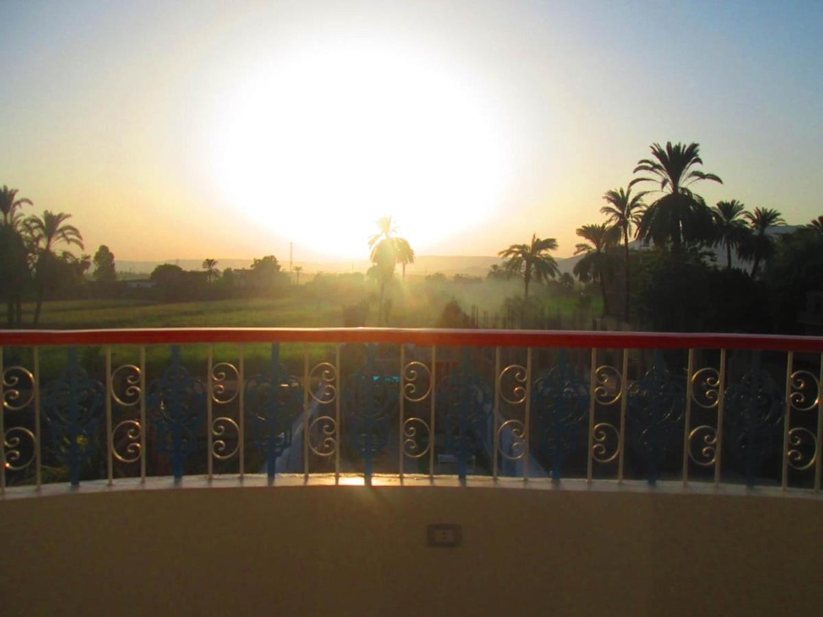 Moon Valley Apartments Louxor Extérieur photo